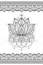 无缝曼海蒂荷花和镶边图案指甲花和纹身。具有民族东方、印度风格的装饰性涂鸦装饰。轮廓手绘矢量插图。