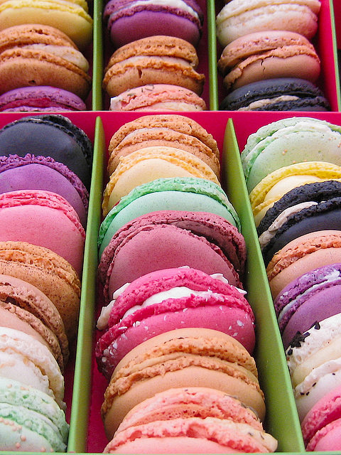 Colourful macaroons ...