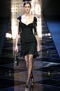 Valentino2005年秋冬高级成衣时装秀发布图片239495