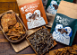 Pet snacks : Advertised as non-additive and 100% natural pet snack, the series features 10 different items. To express its handmade quality, we use the illustration of a dog and a cat opening their mouths to show the content of the product, which is a var