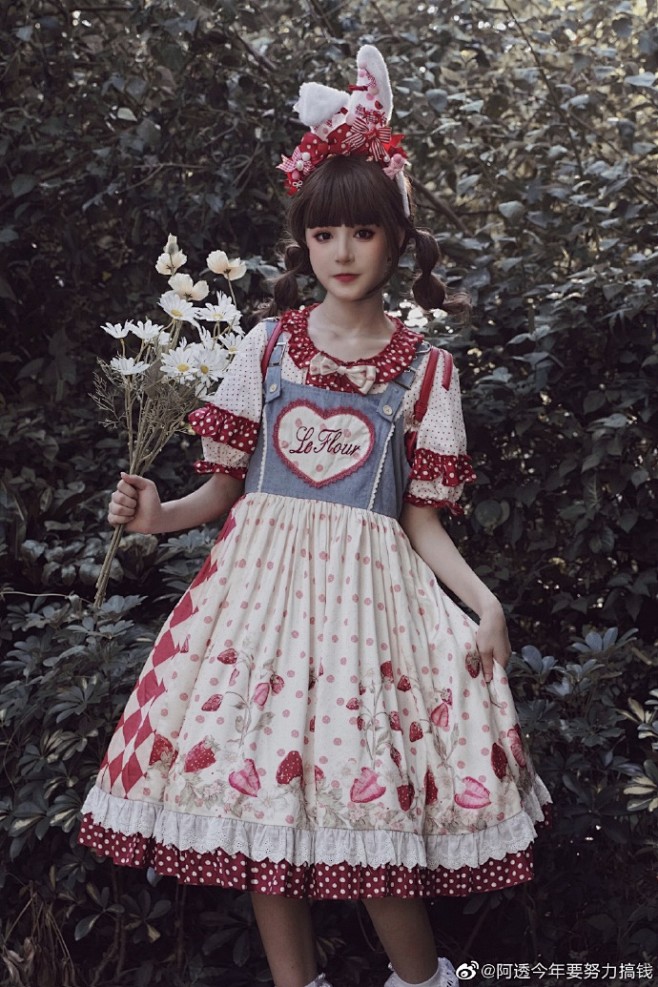 LOLITA超话      奶油草莓
...