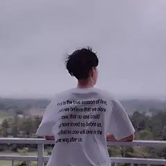 想送你回家的人 东南西北都顺路
想和你生活的人 酸甜苦辣都能吃 ​​​