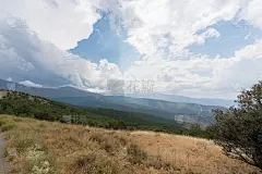 位于西班牙南部的内华达山脉