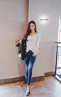 ▼SonYoonJoo▲170317图片_BP更新(波形莲花紧身通透纯白打底衫)_看图_孙允珠吧_百度贴吧
