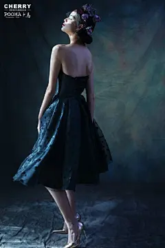 #粉丝福利#每个女人的衣柜里都应该有一件小黑裙，元宵节就让大家圆满！只需转发此微博并关注@Pooma卜马 和@绮莉婚纱礼服高级定制 我们将在3月1日抽出3位幸运粉丝！3位！3位！重要事情说三遍！我都这么贴心了你还不转！