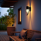 emke01_A_minimalist_outdoor_lamp_hanging_on_the_wall_evening_li_91d800c7-3e1f-4142-9463-4ac6dbb7ac05.png (1024×1024)