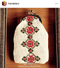 #刺子绣##sashiko ##kogin # 津轻黑白口金包。图片引用来自于Instagram Fukukkarro