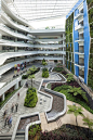 internal courtyard / Institute of Technical Education: 