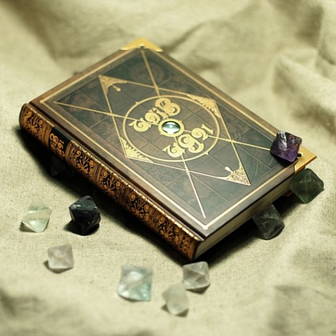 日文原版魔法书魔法绘本魔法の本themagicbook