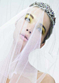 完美新娘的头纱佩戴方案 _顶级婚纱