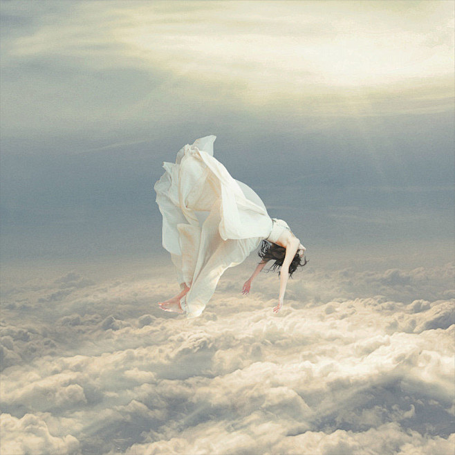 Free Falling Dream :...