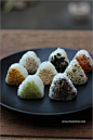 Photo: Bite-sized Rice Balls | Onigiri おにぎり