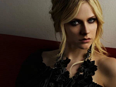 你长得真提神采集到Avril Lavigne