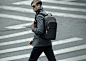 2014双肩包系列 - 路易威登 : 路易威登官方网站 - 穿梭于都市中的时尚男士