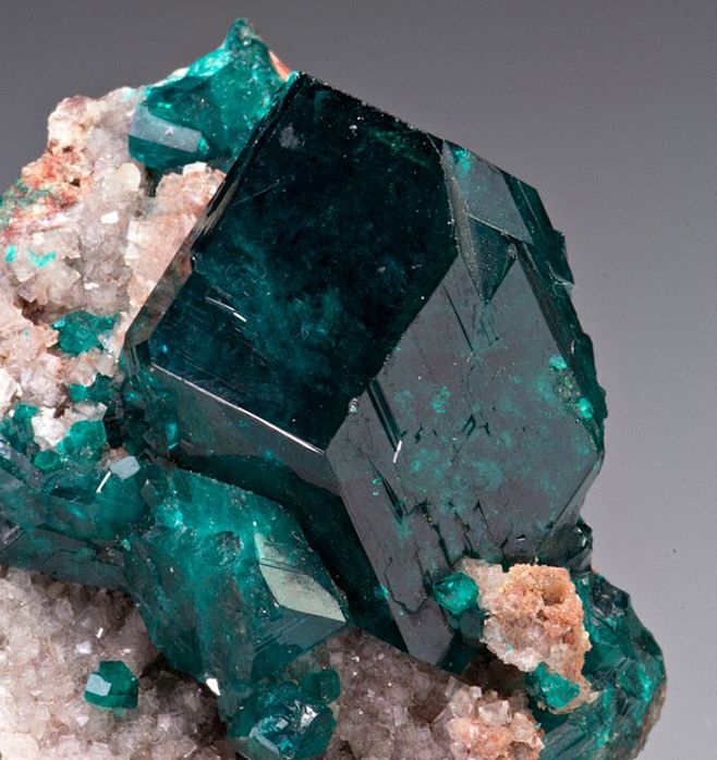 Dioptase; Tsumeb Min...