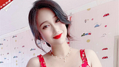 泡芙慧采集到小说-美女