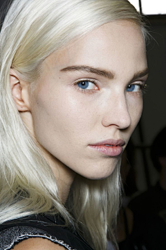 HeatherMorris采集到Sasha Luss