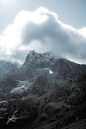 Free Scenic View of the Mountain Top near the Clouds Stock Photo