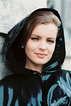 暖阁香箬采集到罗密·施奈德 Romy Schneider