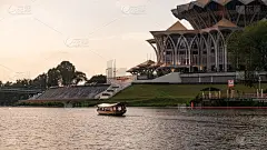 沙捞越立法机关或沙捞越国家邀请委员会