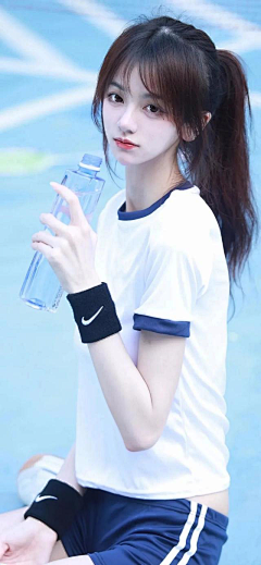 syte1采集到妹纸