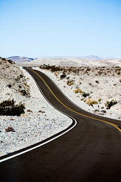 墨墨大娃娃采集到Road.▕ 世上的路千万条。