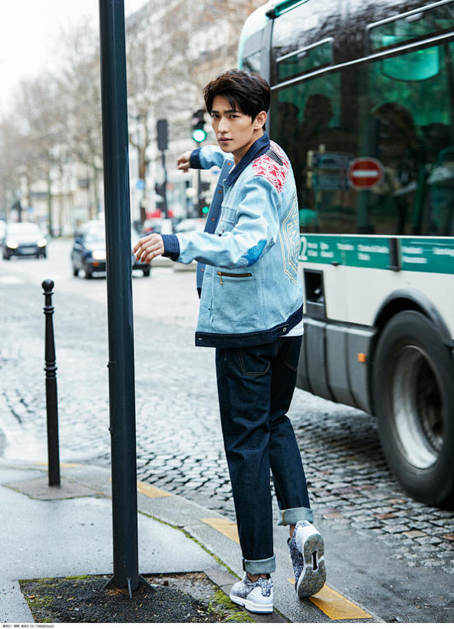 杨洋 3月#“初见巴黎 adidas”
