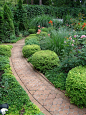 Outdoor Design Ideas, Remodels & Photos with a Garden Path