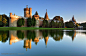 湖水边的欧洲古城堡高清背景图片素材