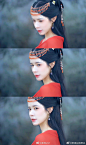 模特：圣微ViVi
《浣溪沙·天碧罗衣拂地垂》
天碧罗衣拂地垂，美人初着更相宜，宛风如舞透香肌。

独坐含颦吹凤竹，园中缓步折花枝，有情无力泥人时。