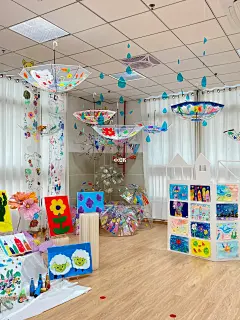 幼儿园创意美术节美术展布置2