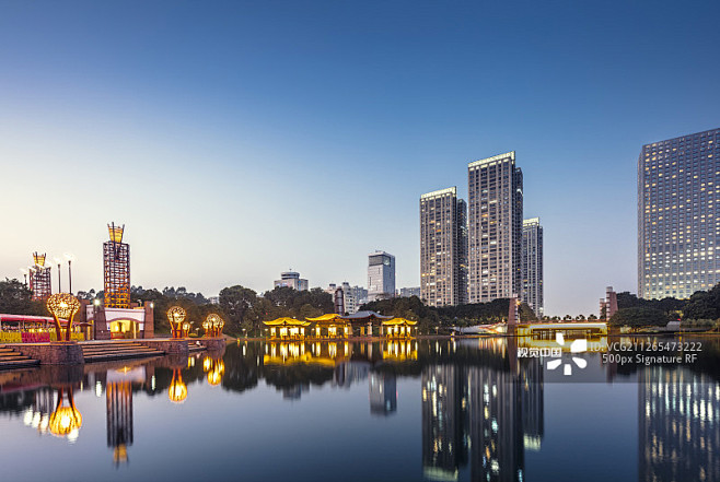 佛山千灯湖城市风光夜景图片素材