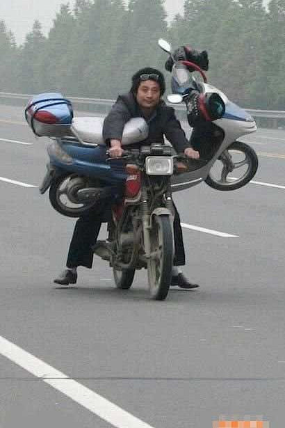 能人都在民间
原来这就是传说中的飞摩！开...