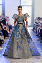 Elie Saab Fall 2019 Couture Fashion Show : The complete Elie Saab Fall 2019 Couture fashion show now on Vogue Runway.