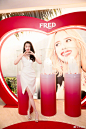 很高兴作为#FRED斐登#中国PrettyWoman代言人，一起揭幕北京王府中環旗舰店，共同见证这一璀璨时刻。初夏时分，邂逅法国蔚蓝海岸的阳光暖意，感受 FRED斐登的法式现代珠宝美学，让我们一同#LiveTheJOY##乐享时刻#。