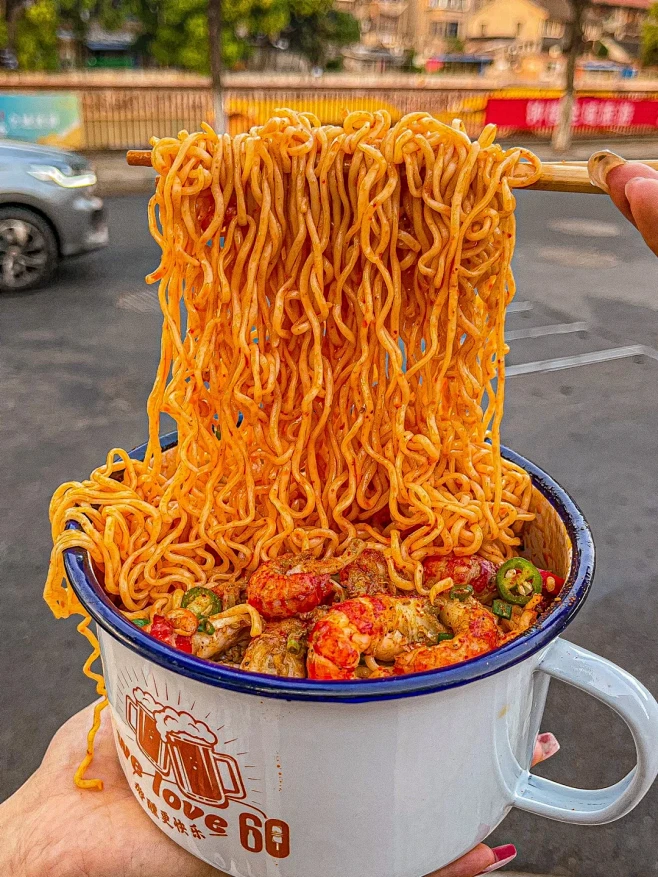为了这碗龙虾茶缸面我可以永远留在常州‼️