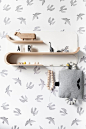 Lovely wallpaper and those shelves: Wow!