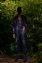 Kozaburo Spring 2019 Menswear Fashion Show : The complete Kozaburo Spring 2019 Menswear fashion show now on Vogue Runway.