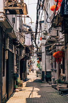 城市街景街角夜景路面