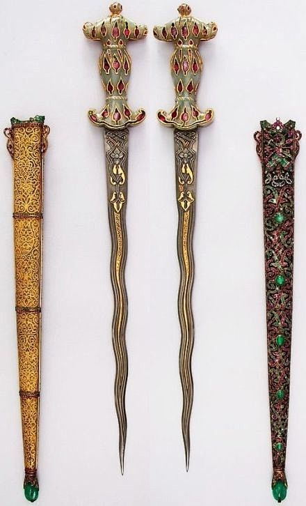 藏於大都會博物館的波斯印度匕首。
