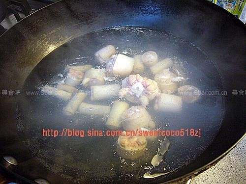 如何做核桃双枣猪尾汤的做法