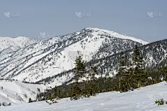 从aizukomagatake山看三井和田山
