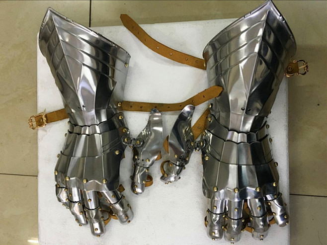 审判天使凯尔cos道具真人可穿戴不锈钢中世纪欧洲哥特式盔甲护手淘宝