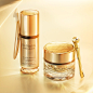 Photo by Estée Lauder on January 16, 2022. May be an image of cosmetics.