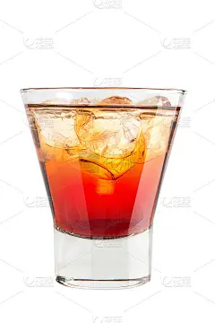 加冰的烈性酒