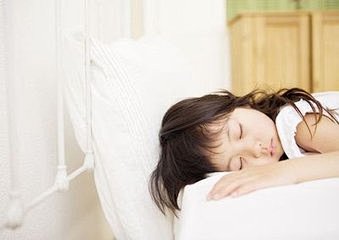 儿童睡姿素材_360图片