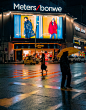 雨夜街口/Streets in the rain, pedestrians in摄影照片