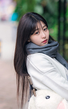 春天来了,妹子安静的等待阳光灿烂的日子1c百醇采集到颜采集iyi8.