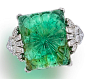 Lot-186-An-art-deco-emerald-and-diamond-ring-circa-1925.png