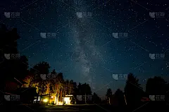 夜晚星空景象